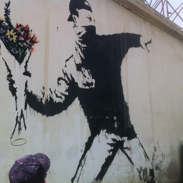 Banksy Blumenwerfer